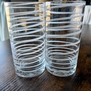 kate spade White Swirl Glass Tumblers